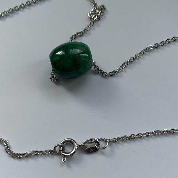 Genuine Jade Bead - Picture 4 of 4